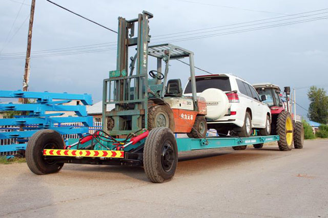 7CB—4型农用机械运输平板半挂车