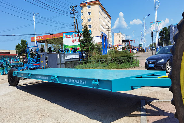 7CB—4型农用机械运输平板半挂车