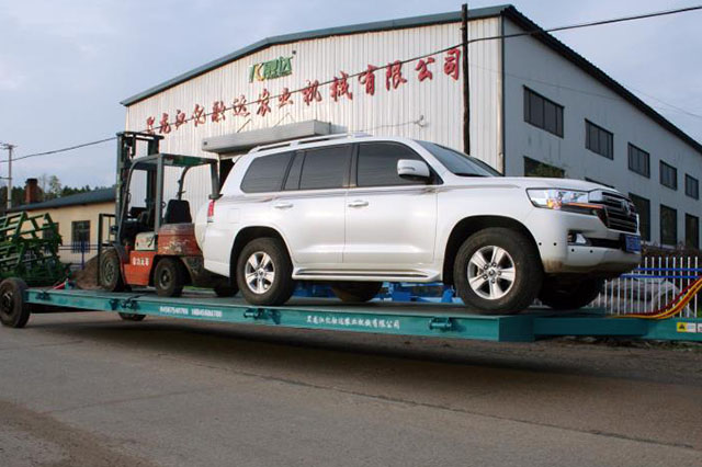 7CB—4型农用机械运输平板半挂车