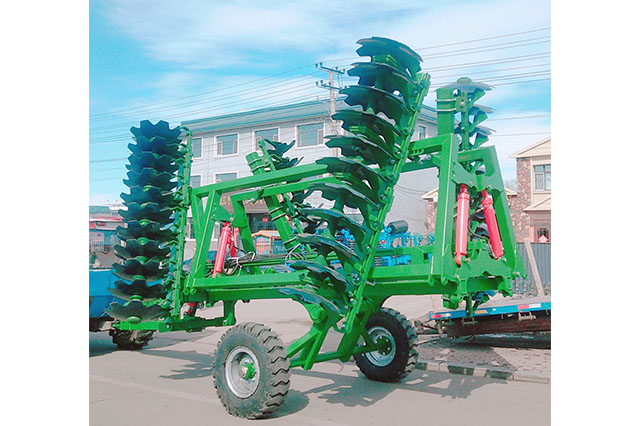 1BYQ—4.8型液压折叠重耙