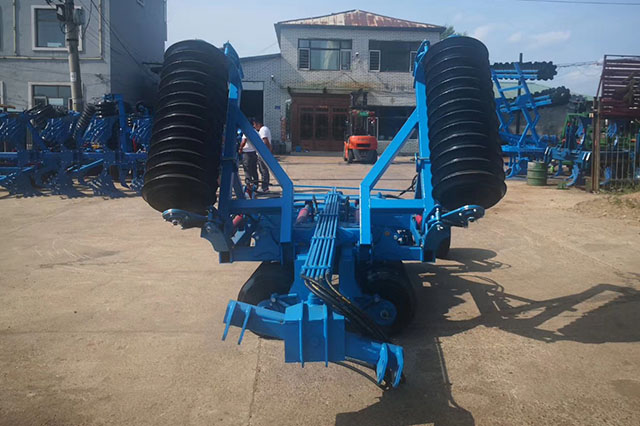 1YZ—6.5液压折叠镇压器