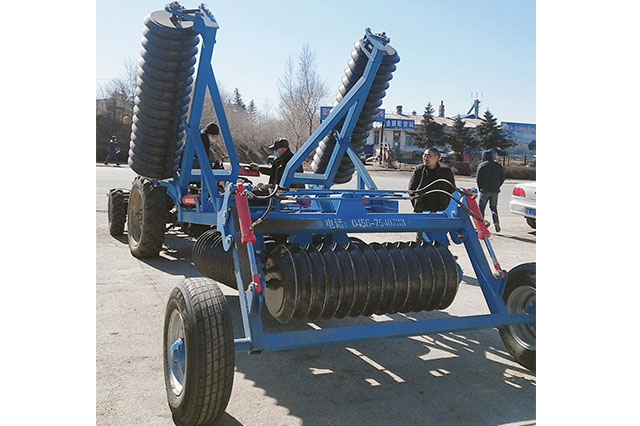 1YZ—7.7液压折叠镇压器