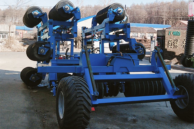 1YZ—15.8液压折叠镇压器