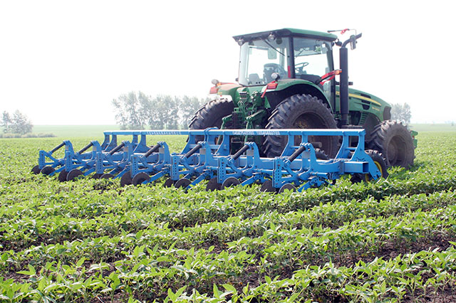 3ZFQ—6.6型中耕施肥起垄机